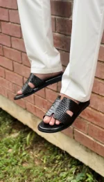 H-Cut Black Slide - Image 2